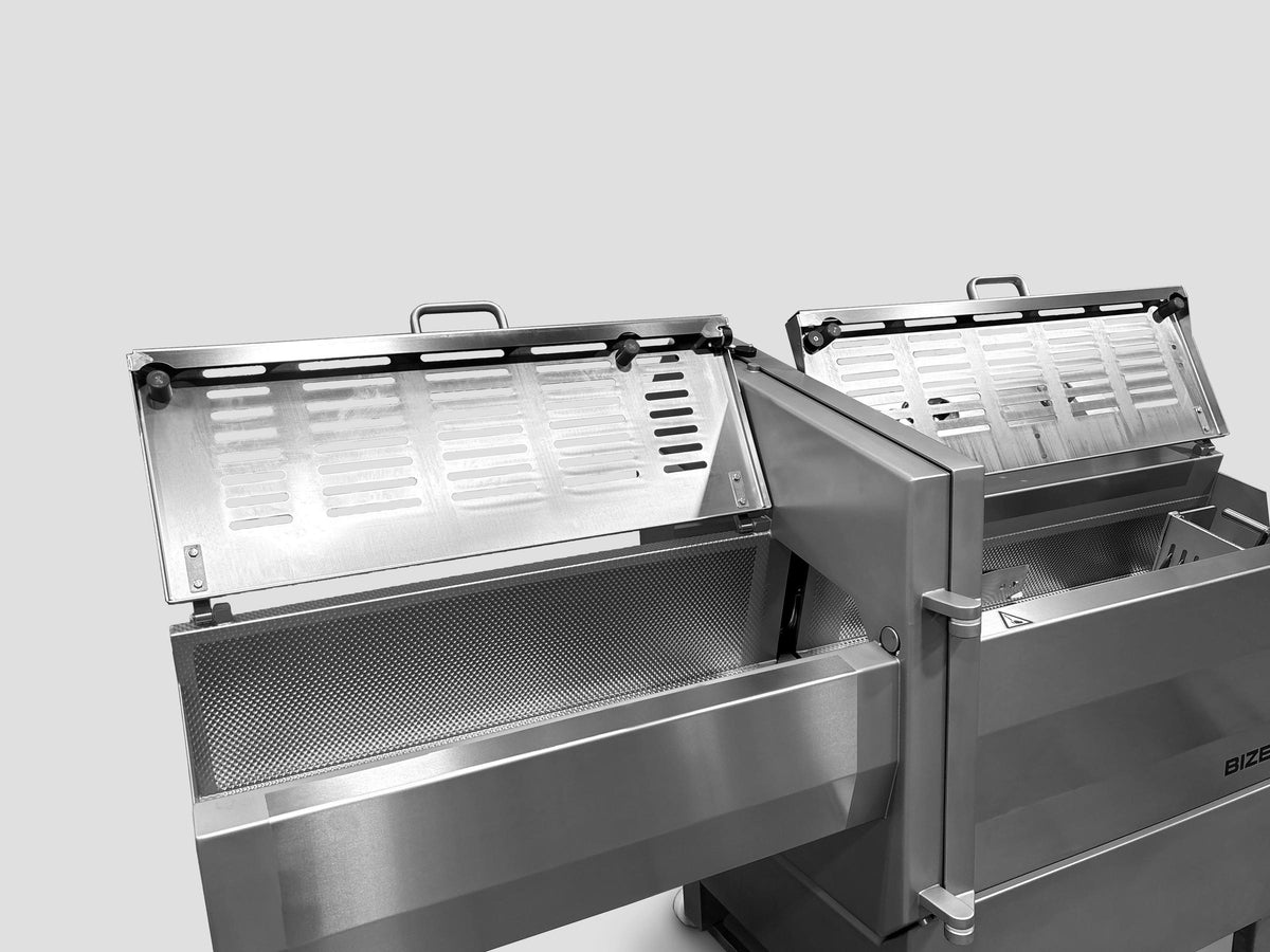 Commercial meat slicers